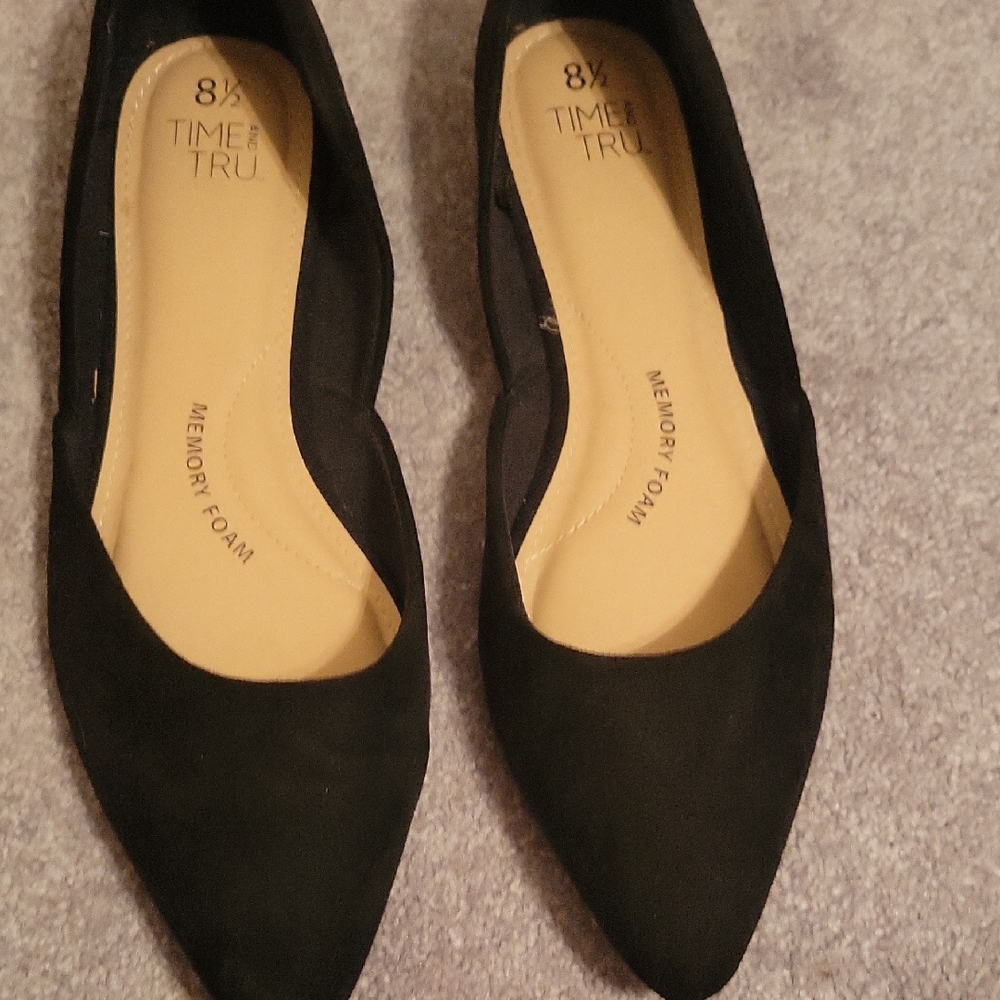 Time and Tru Women's Black Flats 8.5